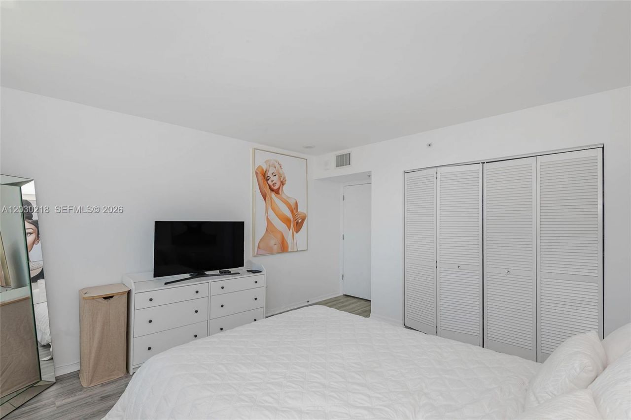 90 Alton Rd , Unit 607, Miami Beach, FL 33139 Photo