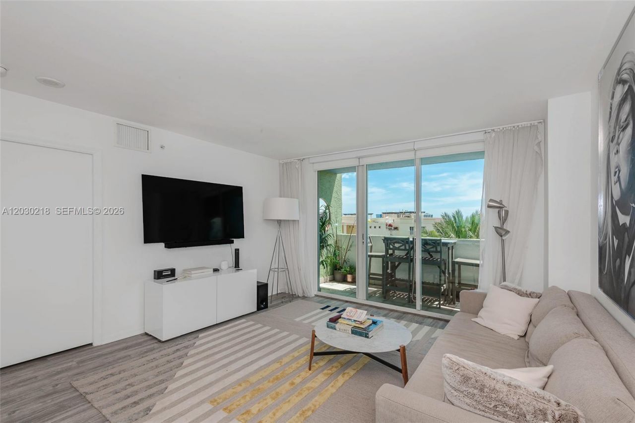 90 Alton Rd , Unit 607, Miami Beach, FL 33139 Photo