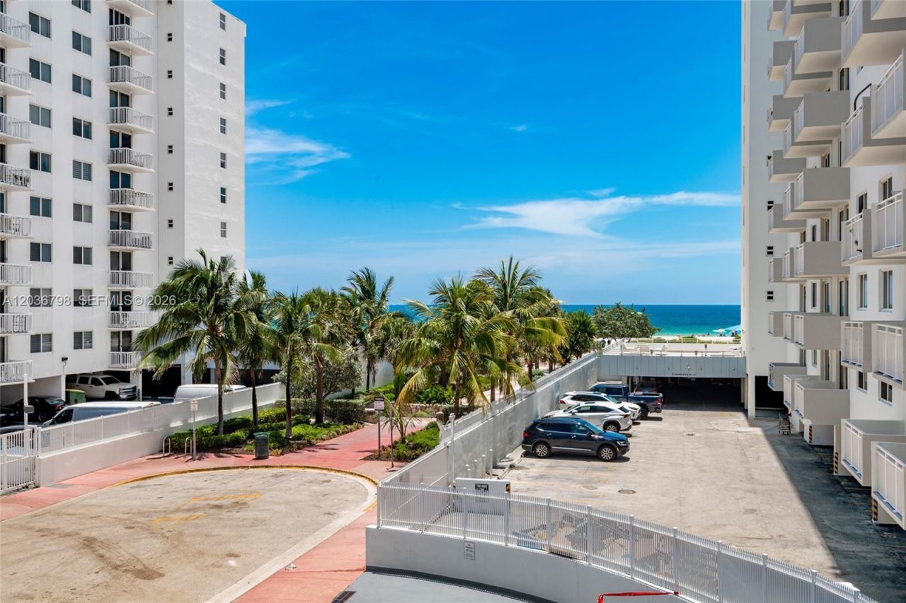 345 Ocean Dr , Unit 326, Miami Beach, FL 33139 Photo