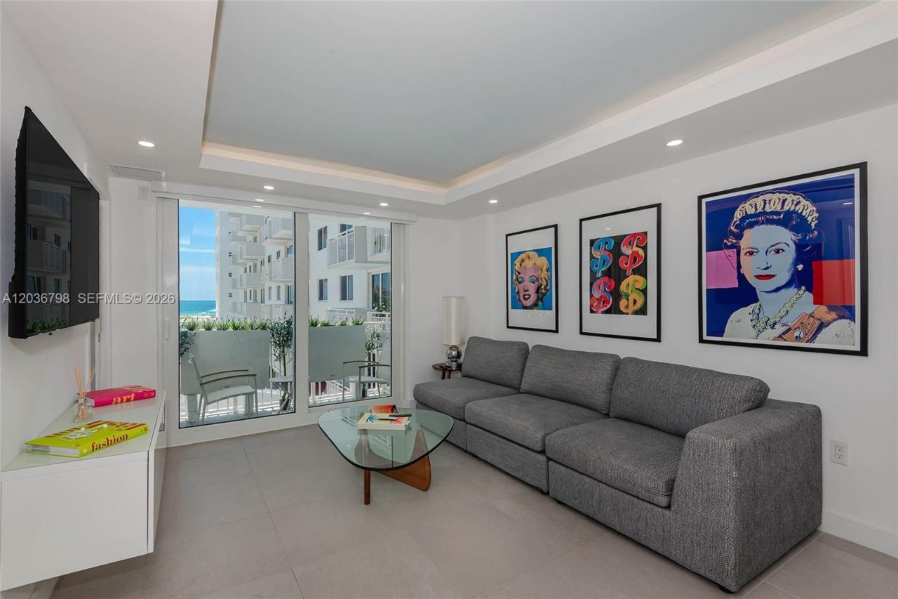 345 Ocean Dr , Unit 326, Miami Beach, FL 33139 Photo