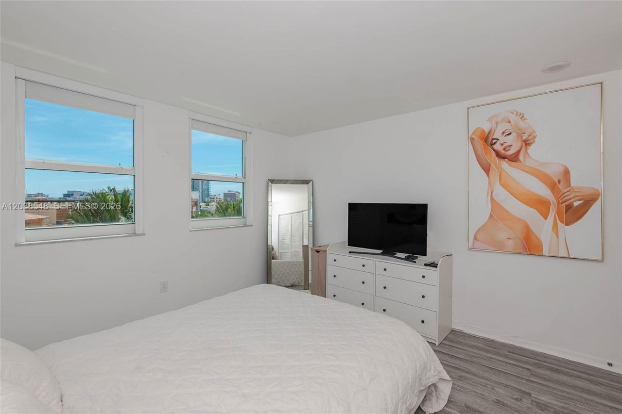 90 Alton Rd , Unit 607, Miami Beach, FL 33139 Photo