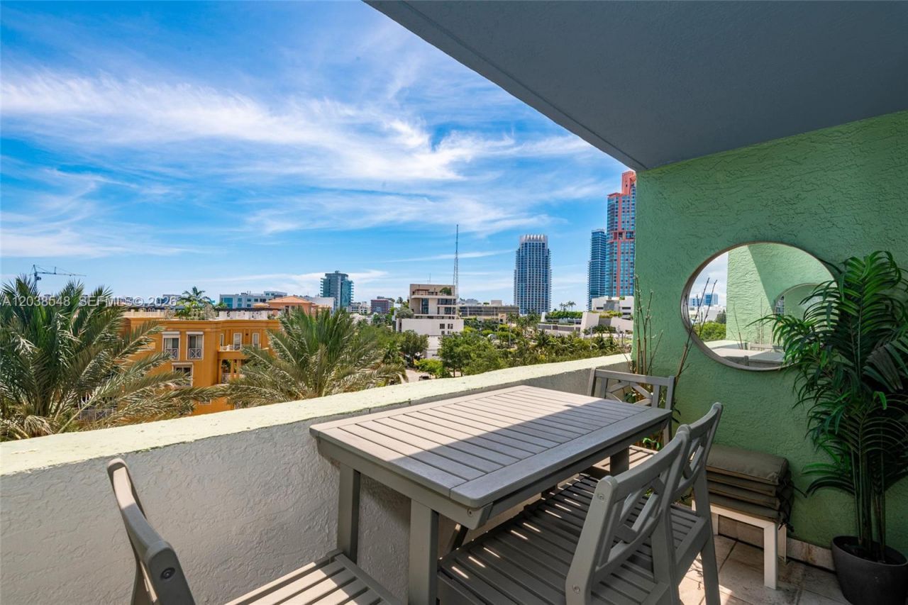 90 Alton Rd , Unit 607, Miami Beach, FL 33139 Photo
