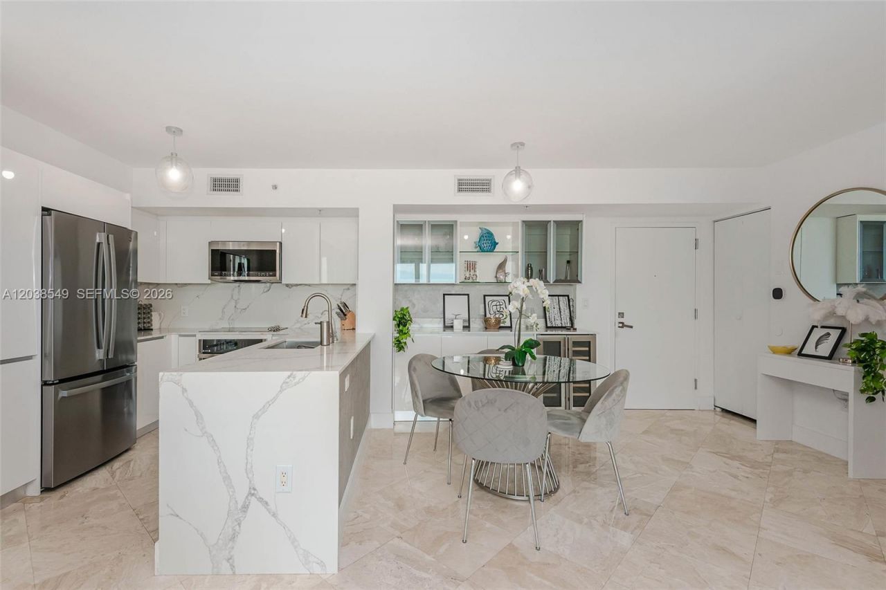 90 Alton Rd , Unit 1109, Miami Beach, FL 33139 Photo