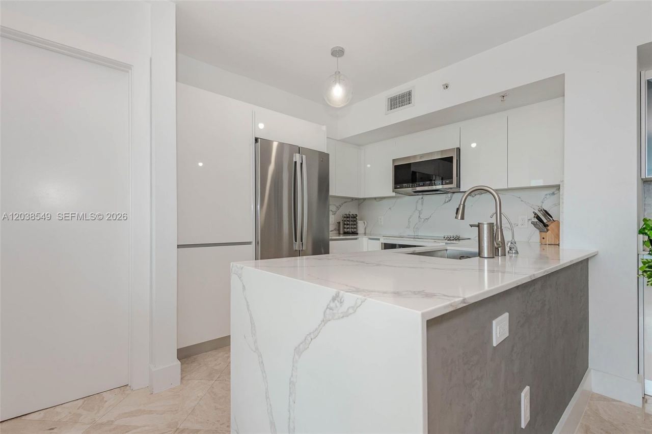 90 Alton Rd , Unit 1109, Miami Beach, FL 33139 Photo