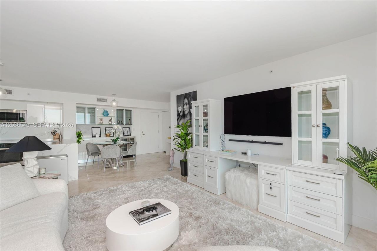 90 Alton Rd , Unit 1109, Miami Beach, FL 33139 Photo