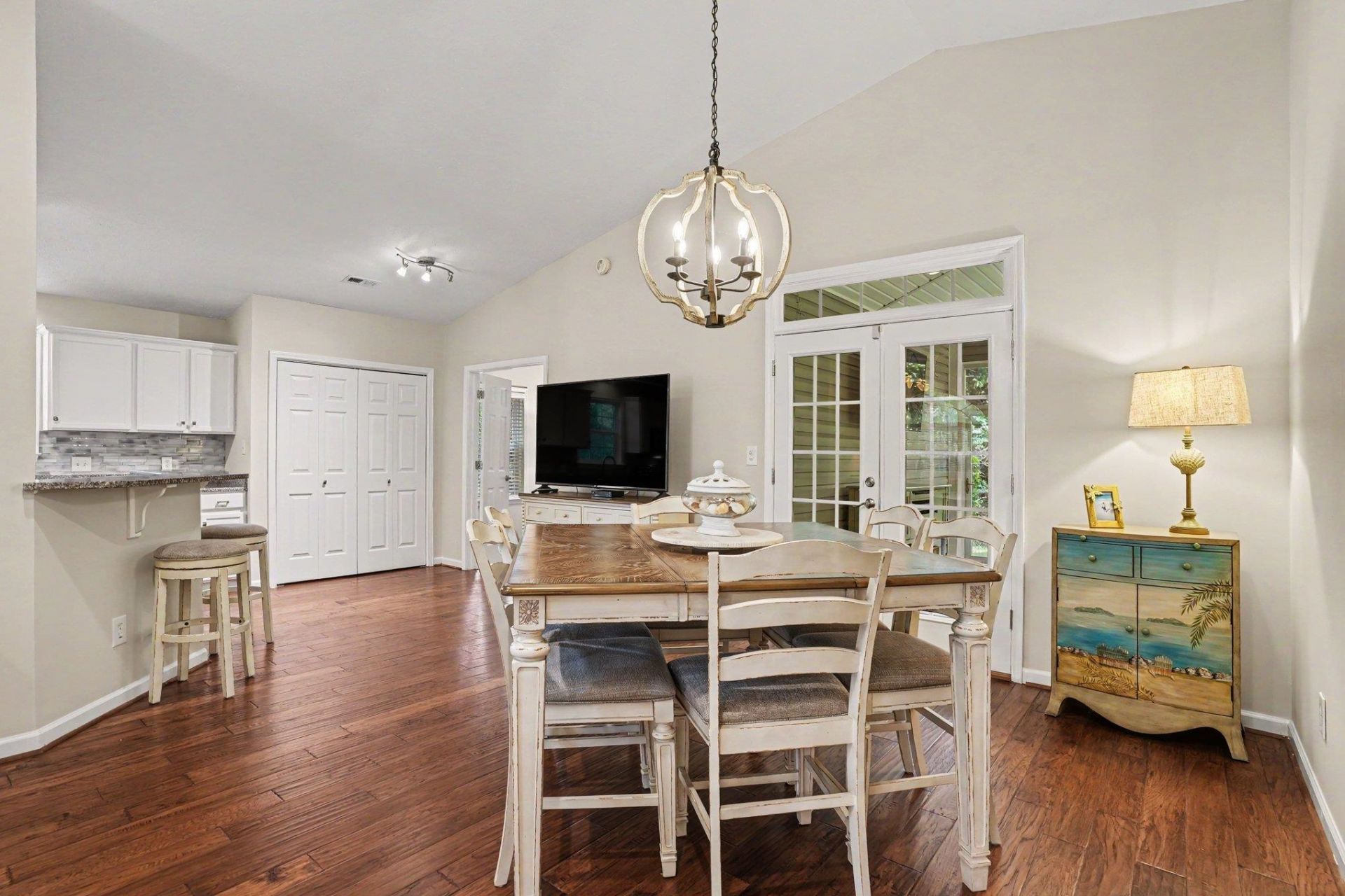 9405 Park St. Photo 12