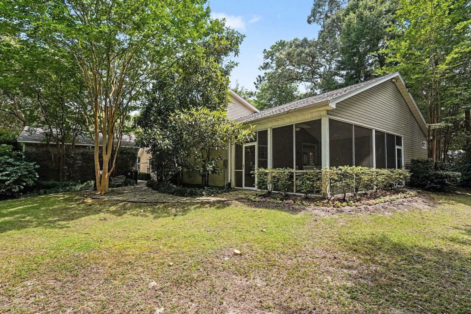9405 Park St. Photo 42