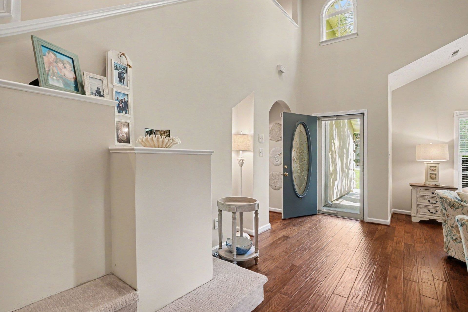 9405 Park St. Photo 6
