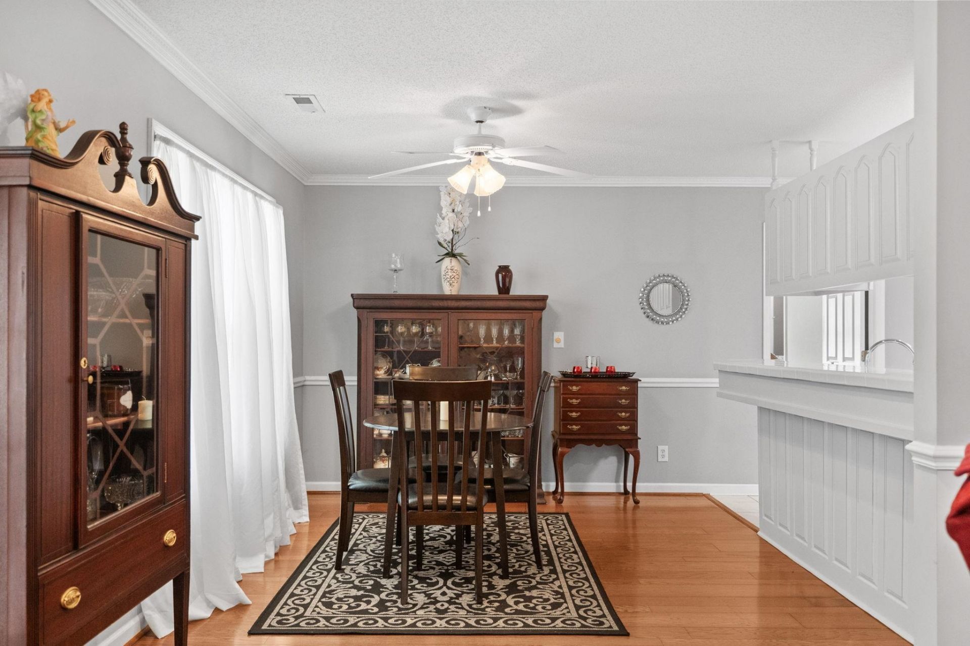 125 Fox Glen Dr.  Photo 13