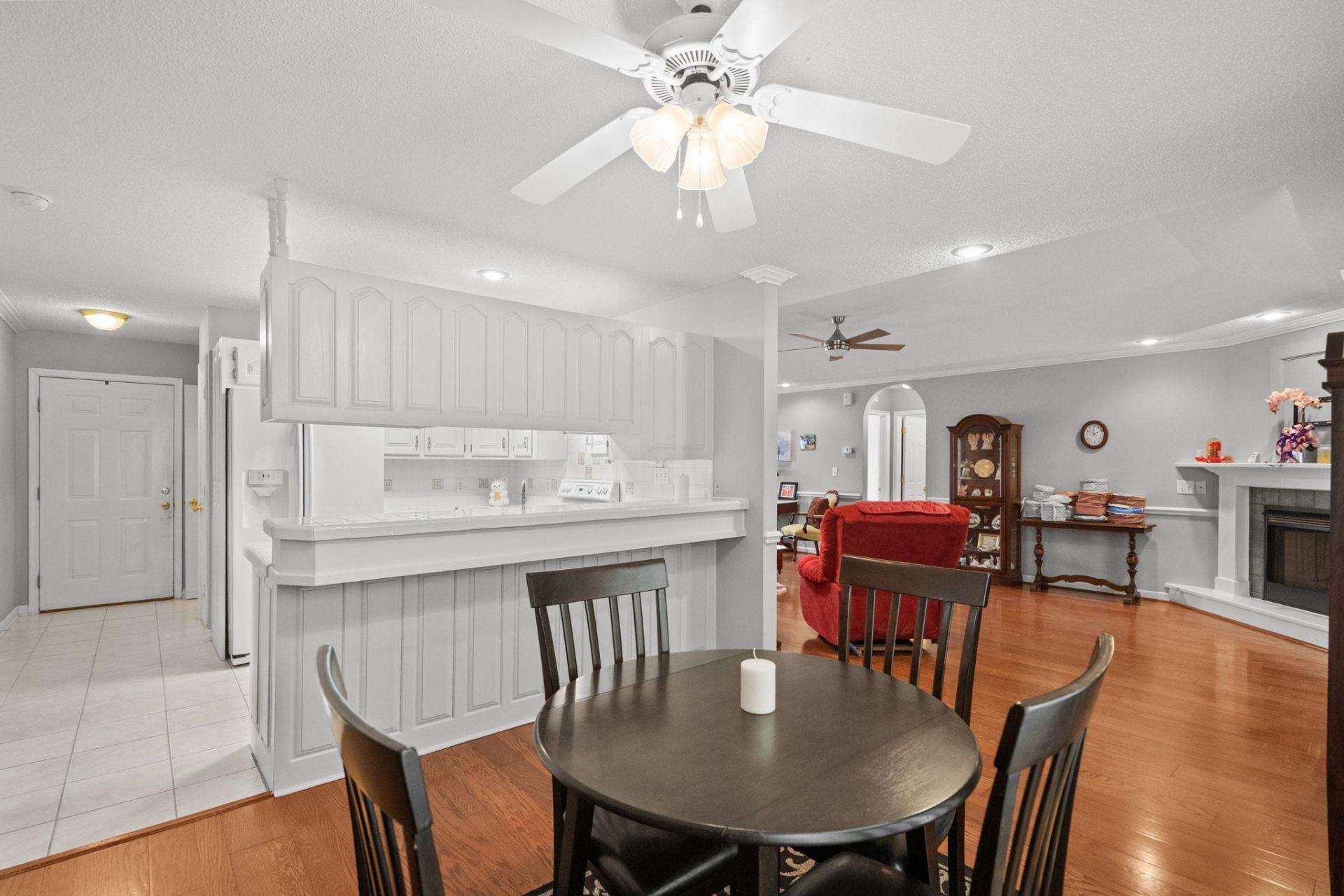 125 Fox Glen Dr.  Photo 15