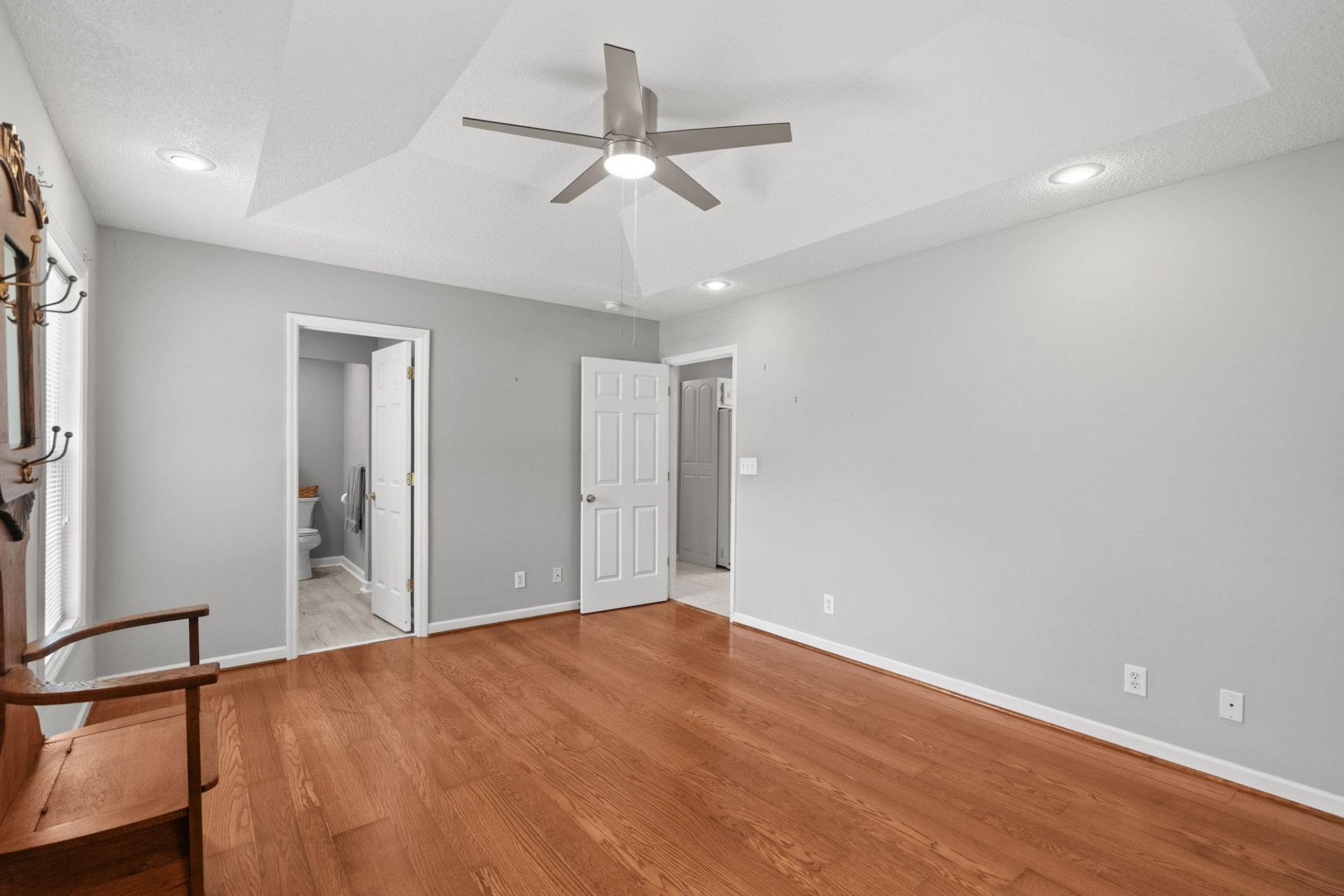 125 Fox Glen Dr.  Photo 30
