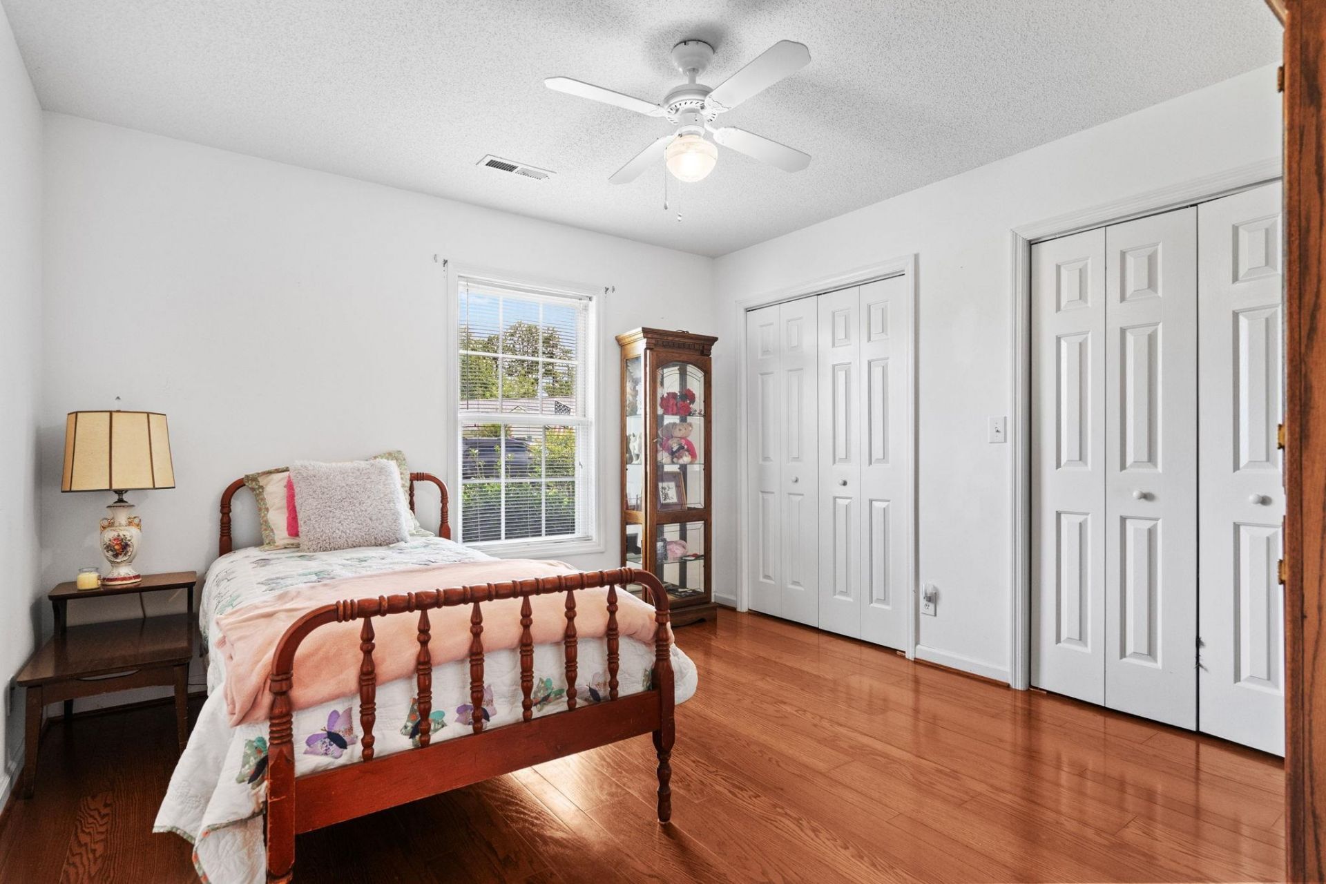 125 Fox Glen Dr.  Photo 34