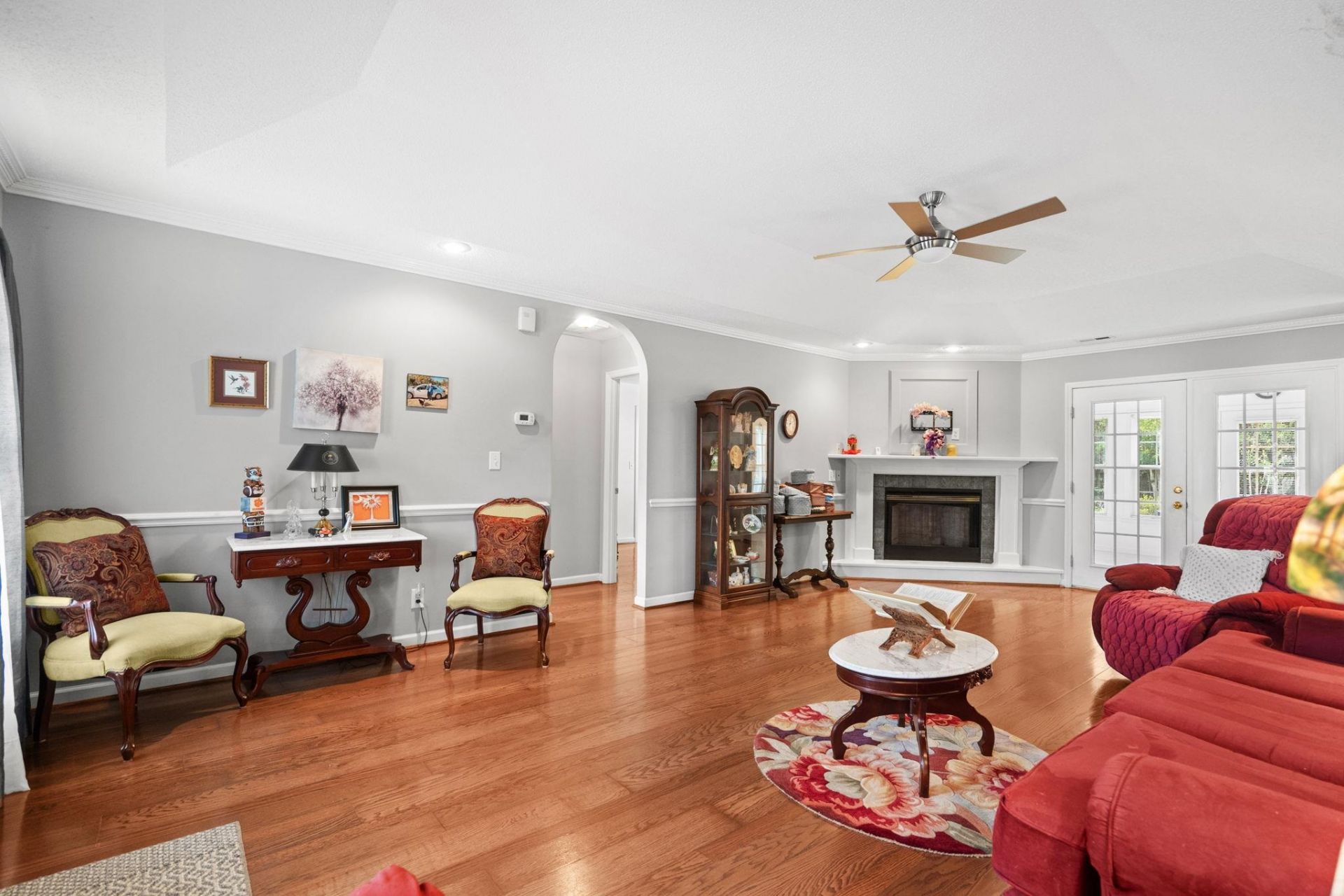 125 Fox Glen Dr.  Photo 8