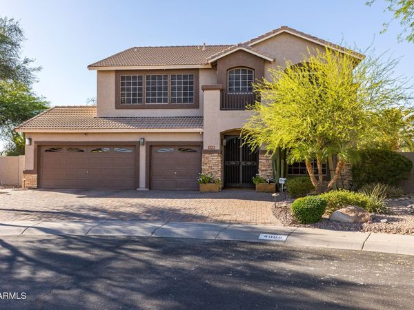 4008 E LARIAT Lane, Phoenix, AZ 85050