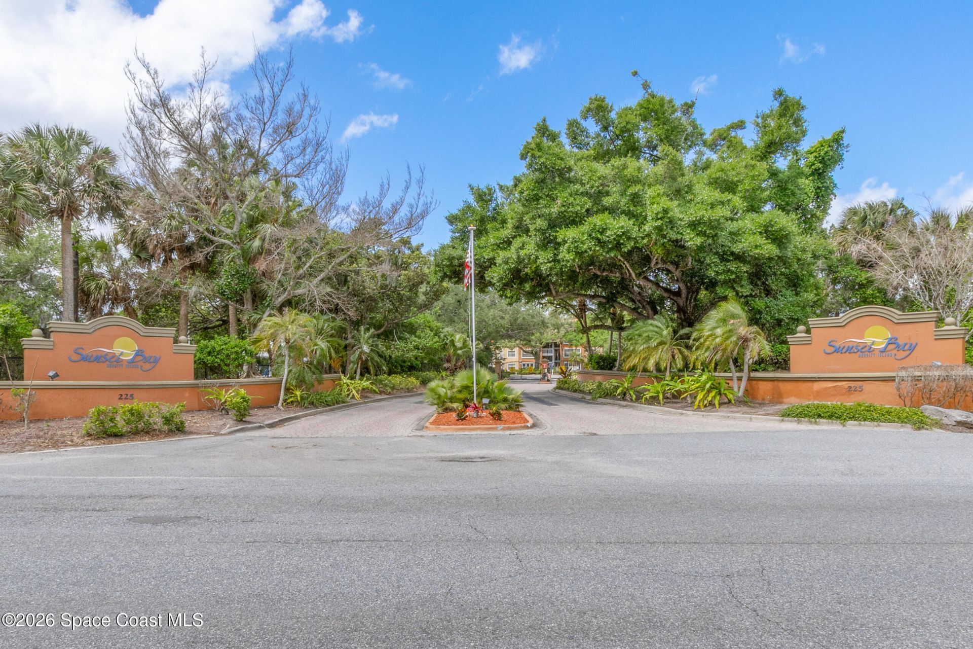 225 S Tropical Trail, Unit 714, Merritt Island, FL 32952 Photo