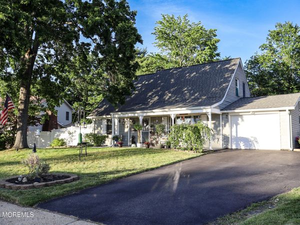 80 Andover Lane, Aberdeen, NJ 07747