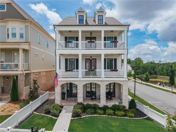 605 S Club Drive , Woodstock, GA 30188