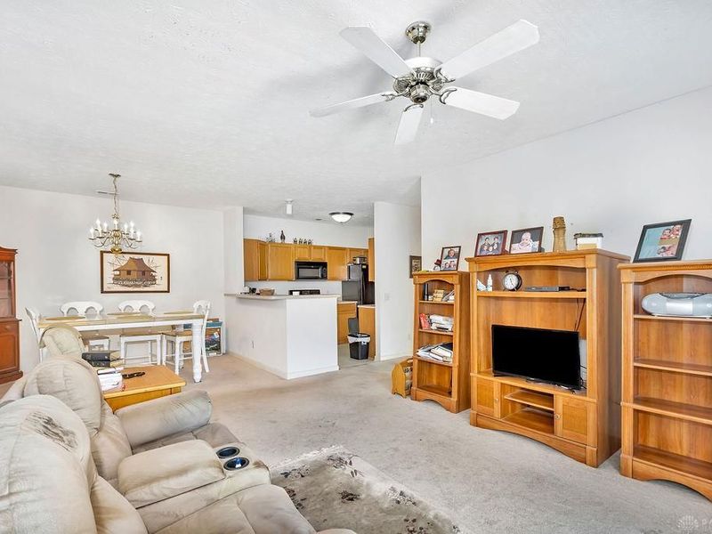 2295 Pinnacle Court, Unit 205, Fairborn, OH 45324 Photo 6