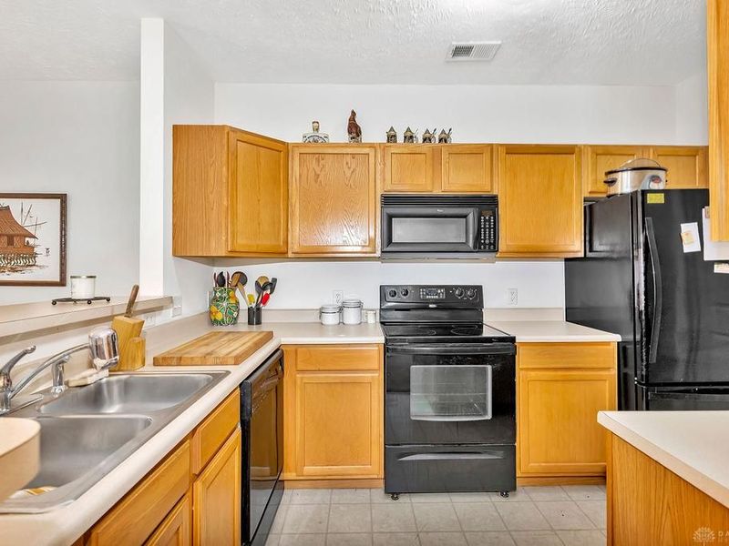 2295 Pinnacle Court, Unit 205, Fairborn, OH 45324 Photo 7