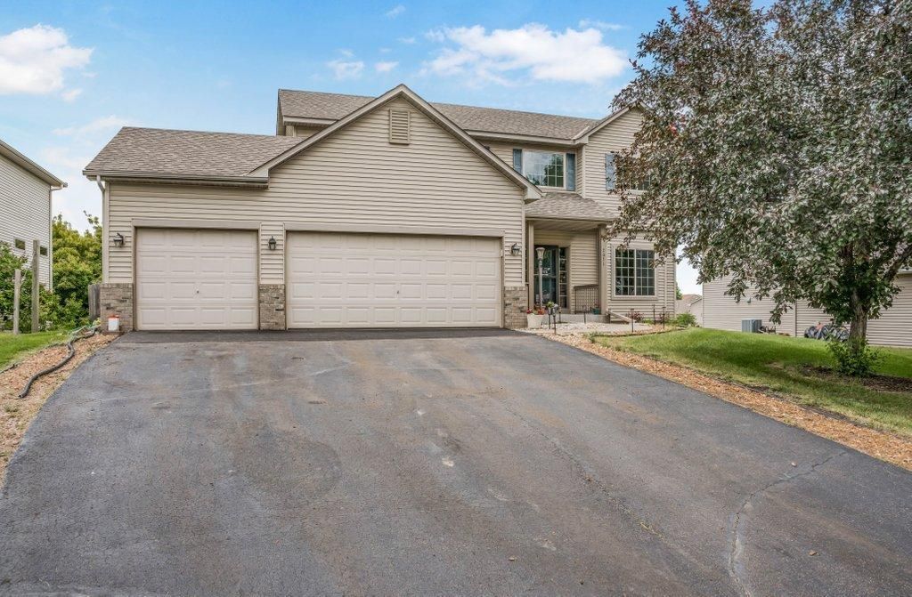2051 River Bend Trail , Mayer, MN 55360