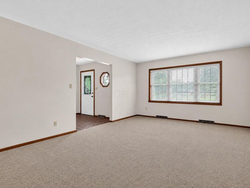 18 Eastlake Road, Reynoldsburg, OH 43068 Photo 10