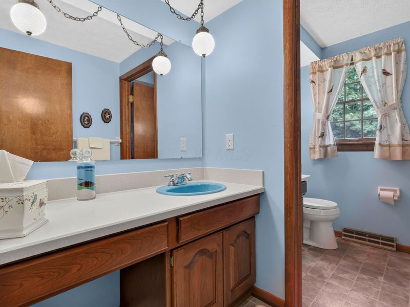 18 Eastlake Road, Reynoldsburg, OH 43068 Photo 34