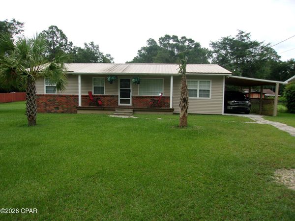 783 West Boulevard , Chipley, FL 32428