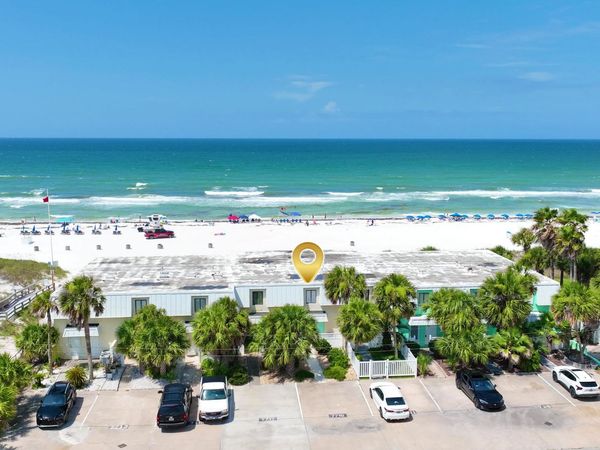 7719 Surf Drive, Panama City, FL 32408