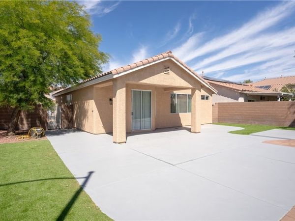 5946 Lingering Breeze Street, Las Vegas, NV 89148