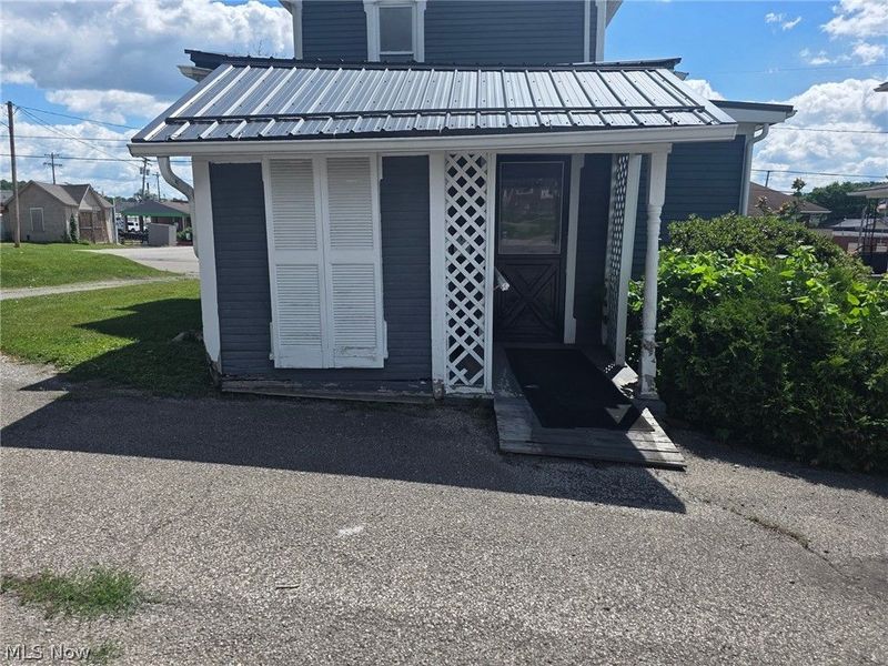 151 N Walnut Street, East Palestine, OH 44413 Photo 7