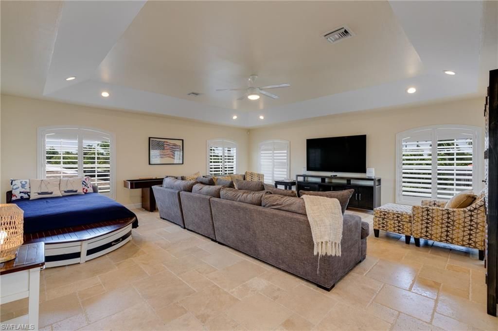 2021 SE 17th Pl , Cape Coral, FL 33990 Photo