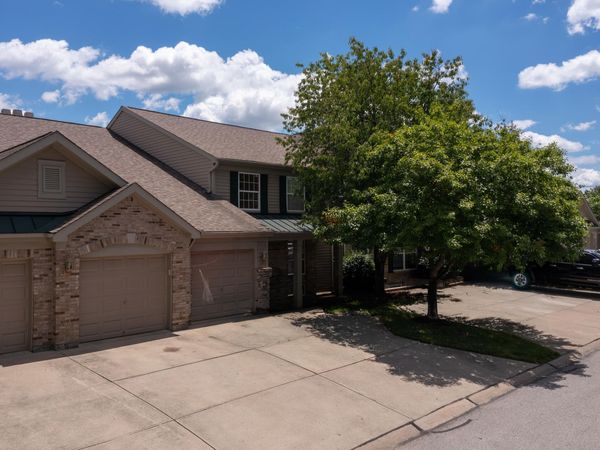 1465 Atlanta Court, Unit 202, Florence, KY 41042
