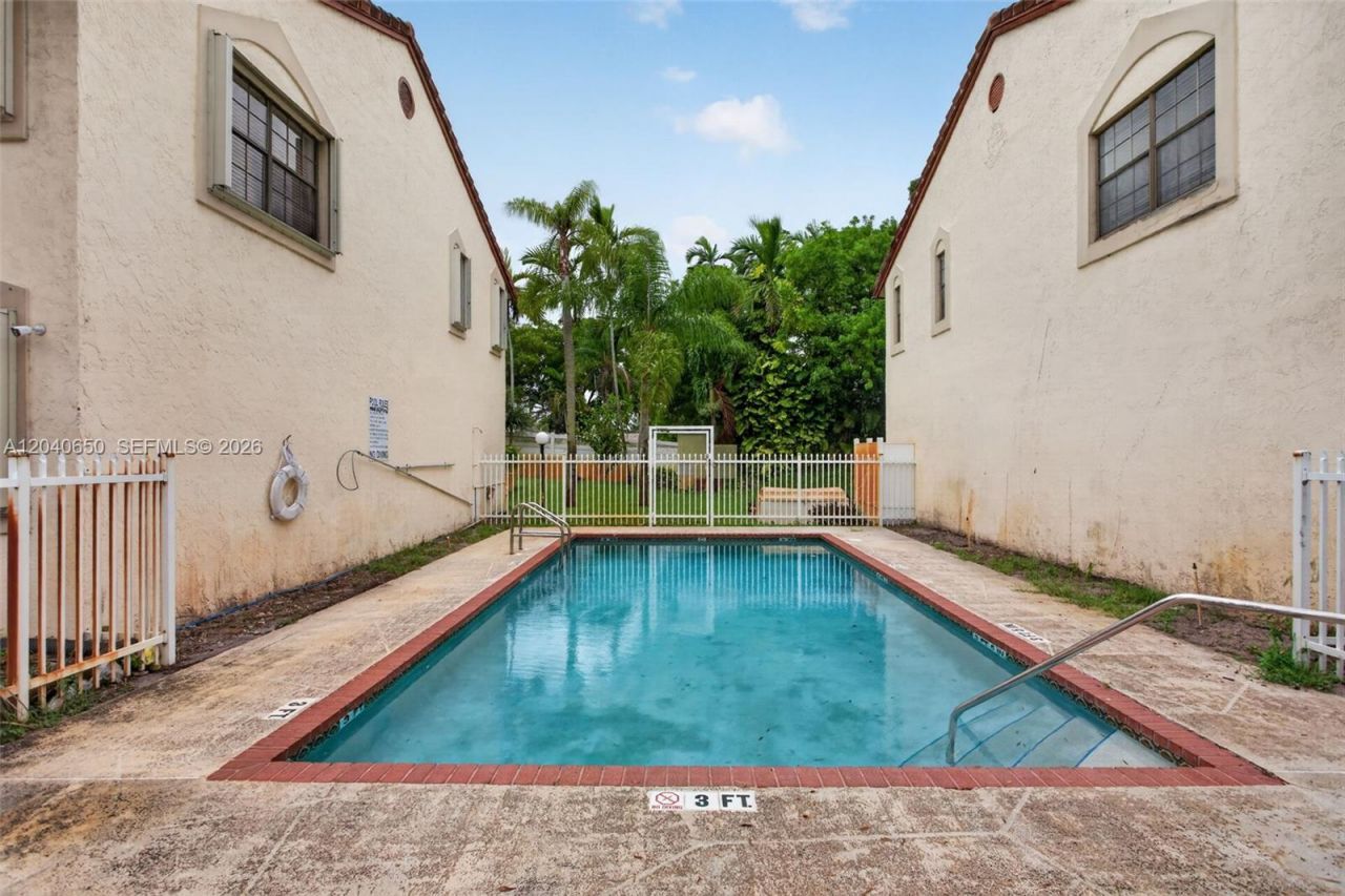2830 Coral Springs Dr, Unit 2830, Coral Springs, FL 33065 Photo