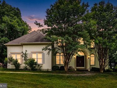 17951 STONELEIGH DRIVE, ROUND HILL, VA 20141