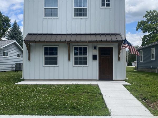 525 Madison Street, Rochester, IN 46975