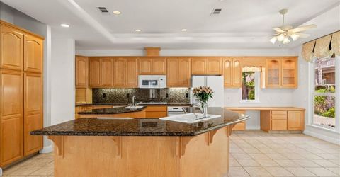 35 River Pointe Cir, Lodi, CA 95240 Photo