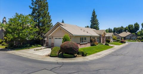 35 River Pointe Cir, Lodi, CA 95240 Photo