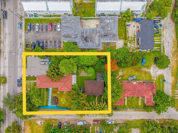 7722 NW 1st Ave , Miami, FL 33150