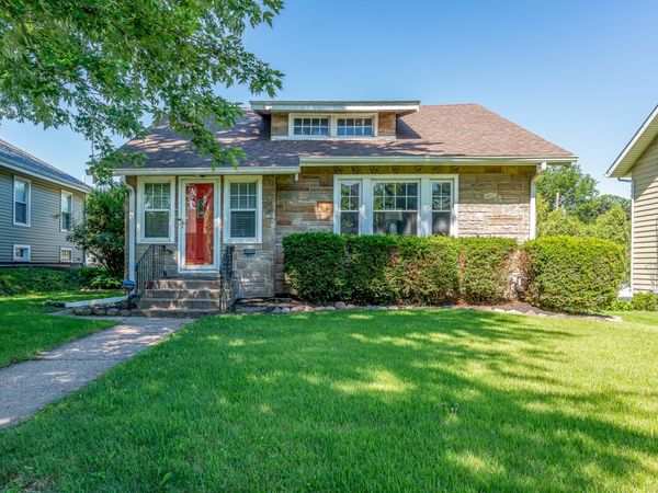 2124 Highland Avenue , Davenport, IA 52803