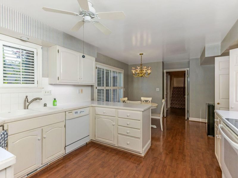 141 Flores Place, Columbus, OH 43213 Photo 15