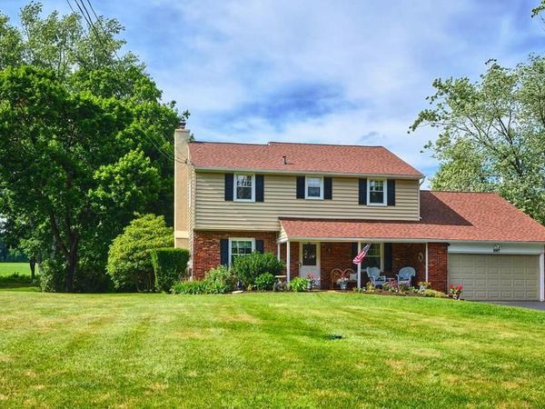 1007 MILLSTREAM, MALVERN, PA 19355
