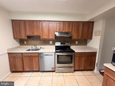8818 RIDGE HOLLOW COURT, SPRINGFIELD, VA 22152