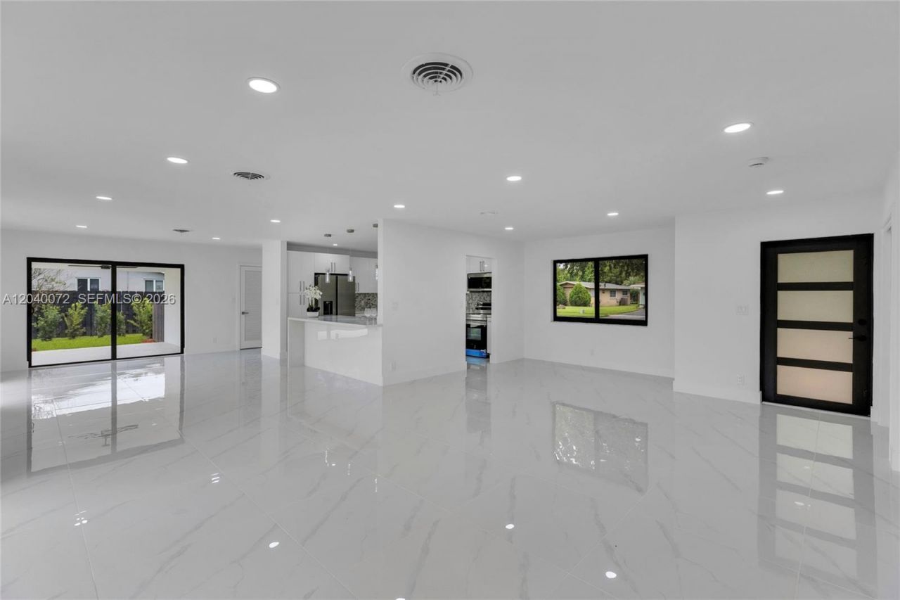 6940 NW 6th St , Plantation, FL 33317 Photo