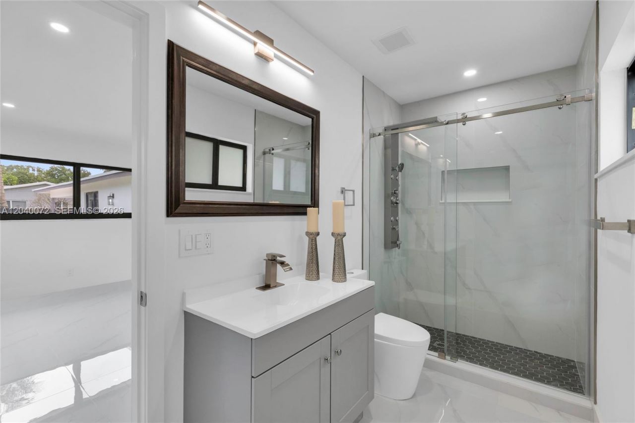 6940 NW 6th St , Plantation, FL 33317 Photo