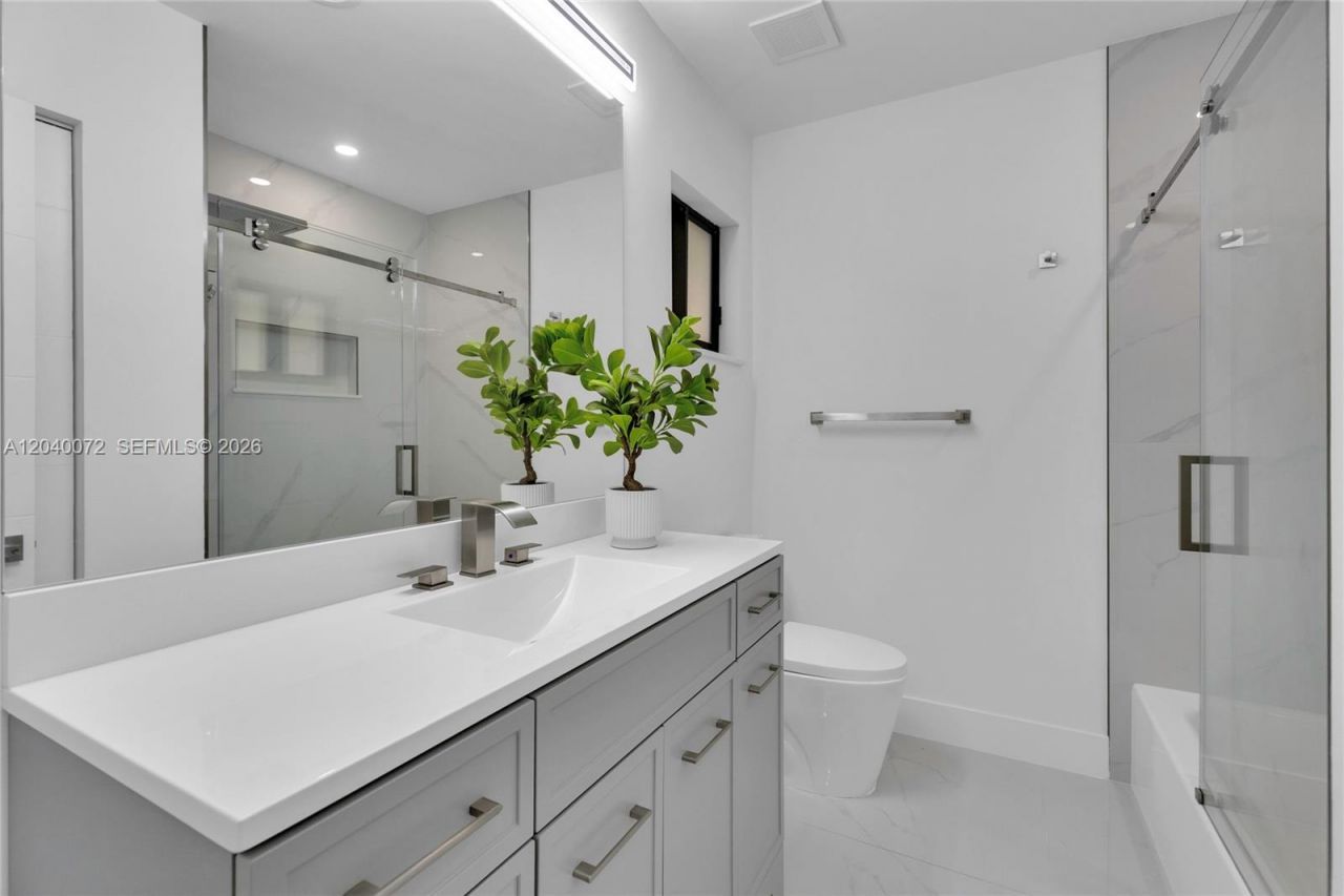 6940 NW 6th St , Plantation, FL 33317 Photo