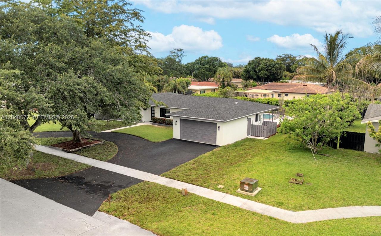 6940 NW 6th St , Plantation, FL 33317 Photo