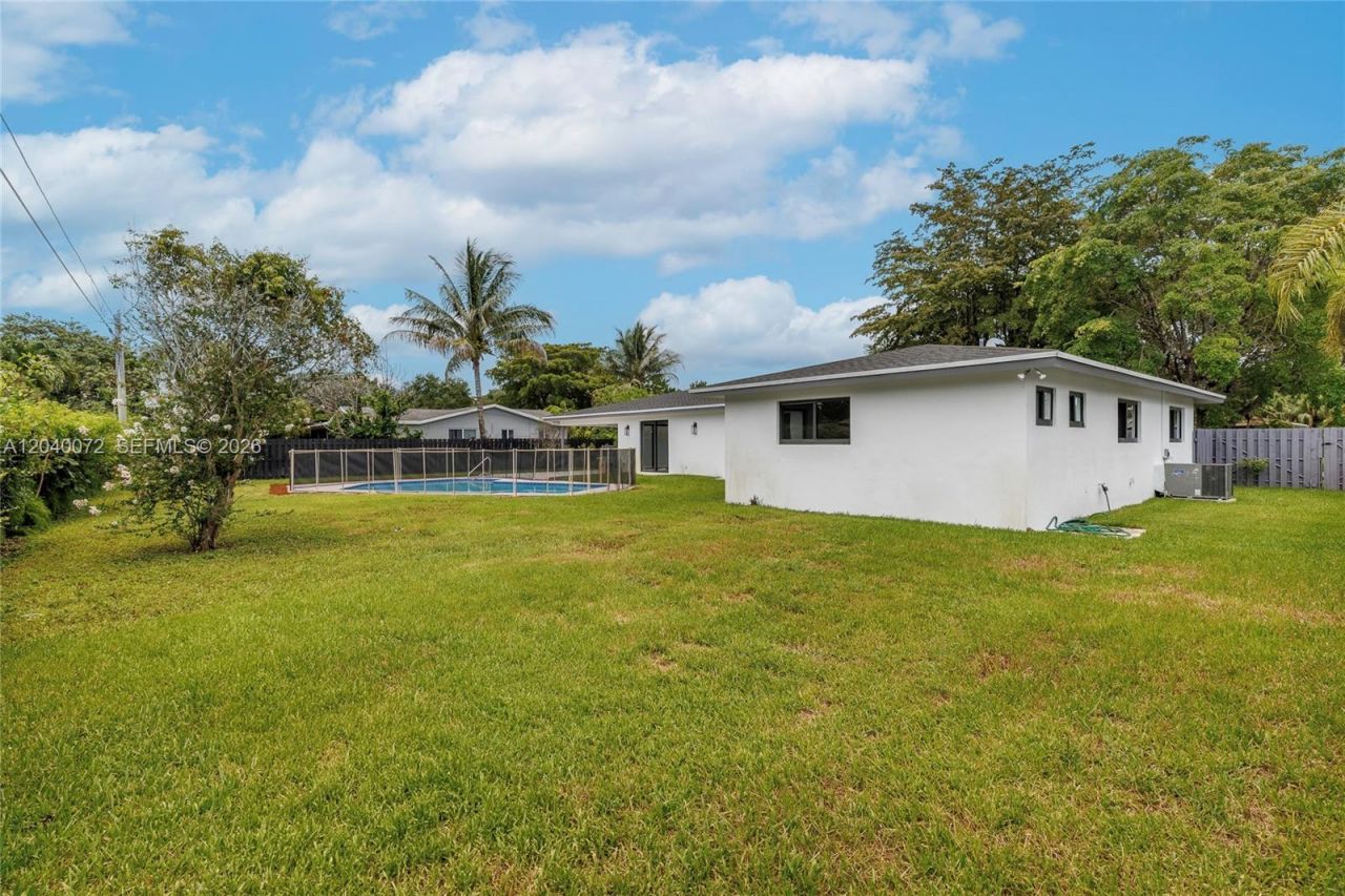 6940 NW 6th St , Plantation, FL 33317 Photo
