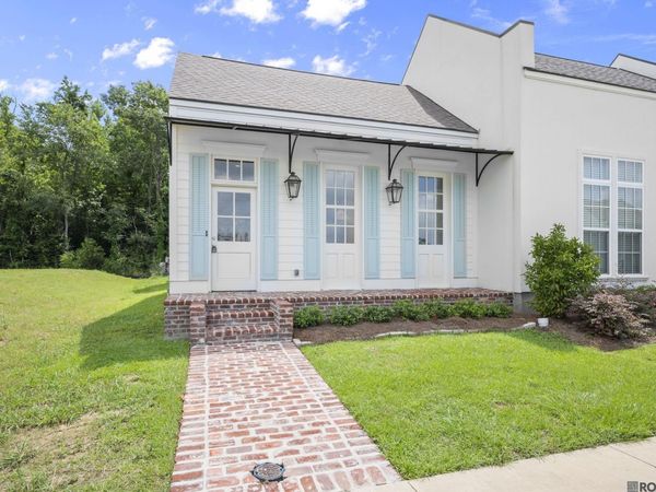 13201 Magnolia Square Dr, Central, LA 70818