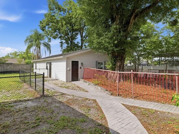 15509 CASEY RD EXT ROAD, Unit B, TAMPA, FL 33624