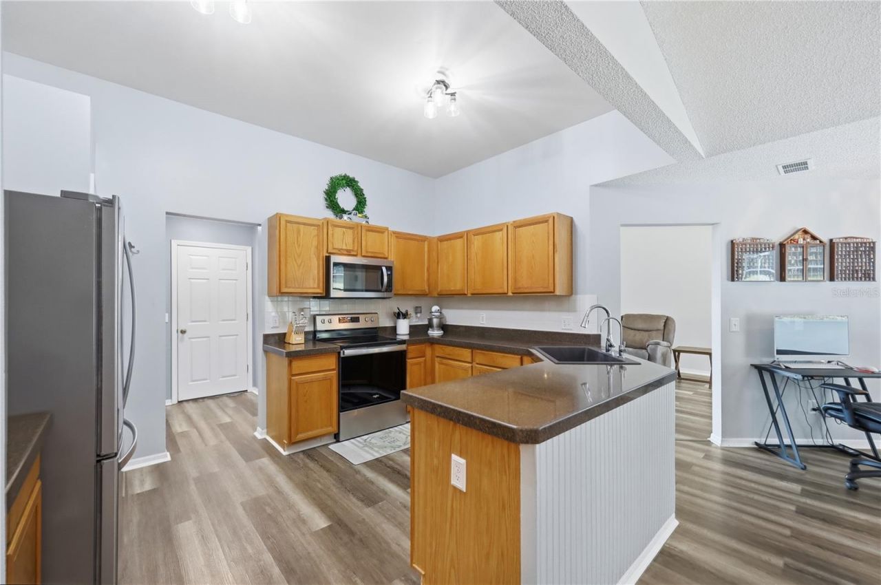 18224 E Apshawa Road, Clermont, FL 34715 Photo